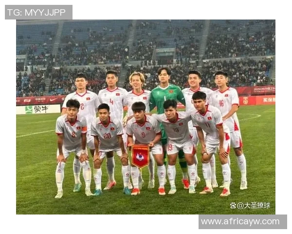 越南U23男足勇夺2026U23亚洲杯季军展现青春力量与拼搏精神