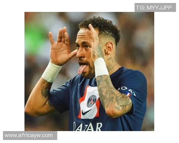 巴黎圣日耳曼队签下巴西前锋内马尔，转会费高达2亿欧元