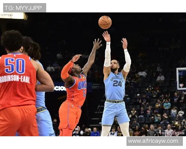 快船主场擒勇士，取得三连胜！战斗激情燃爆斯台普斯中心