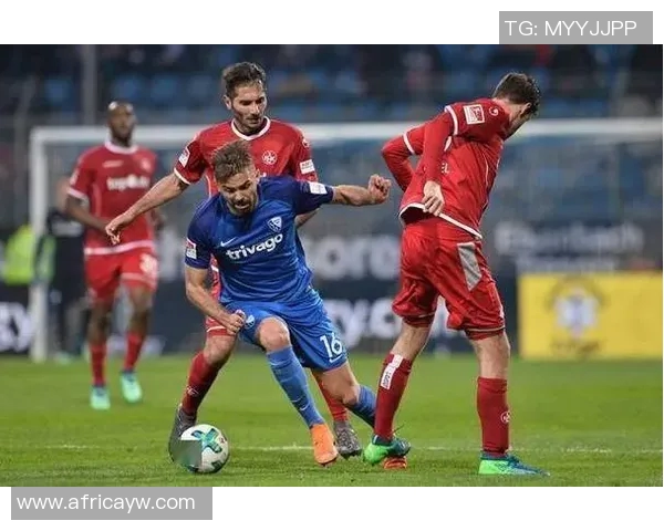 沙尔克04惨遭奥格斯堡羞辱，遭遇联赛三连败掉队保级集团