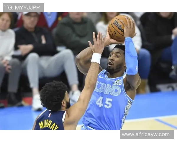 黄蜂客场大胜活塞：兩經衛開打成雙將對手壓制